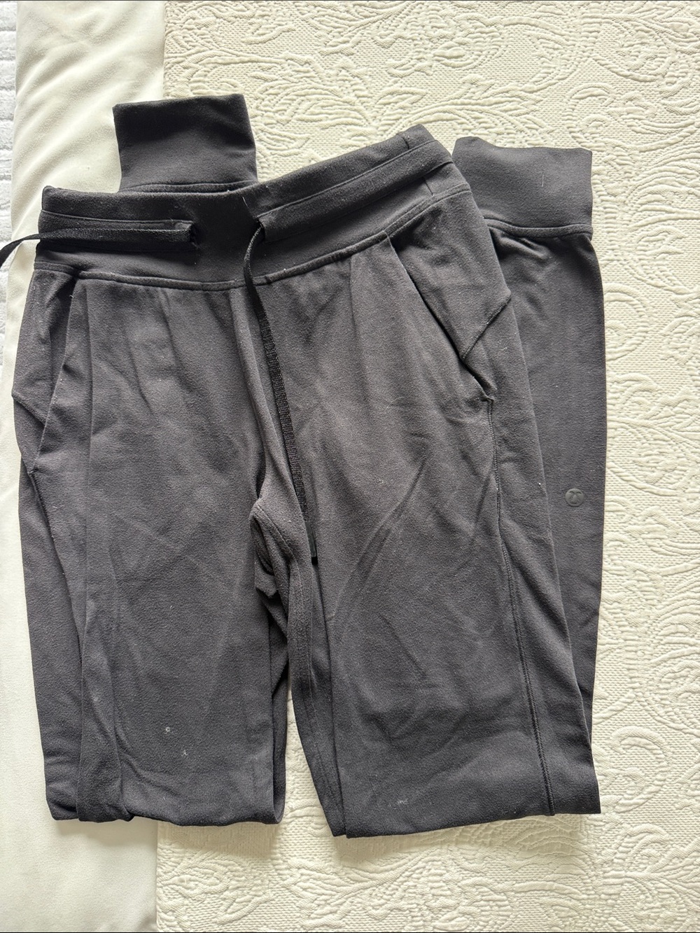 Lululemon Sweats - Picture 2 of 4